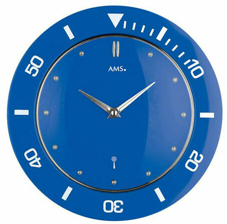 Horloge murale radio pilot&eacute;e bleue